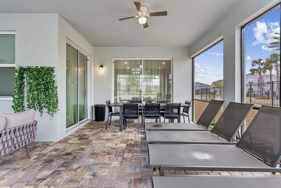 House, Multiple Beds, Pool View (SLA111-2350-8-GP) | Fan