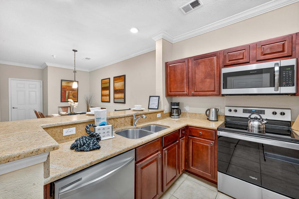 Condo, Multiple Beds, Garden View (TUS113-8020-6107-2) | Private kitchen