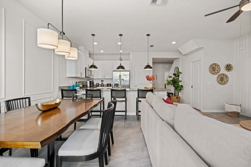 Townhome, Multiple Beds, Pool View (CB101-5123-4-G) | 4 bedrooms, individually decorated, individually furnished, bed sheets