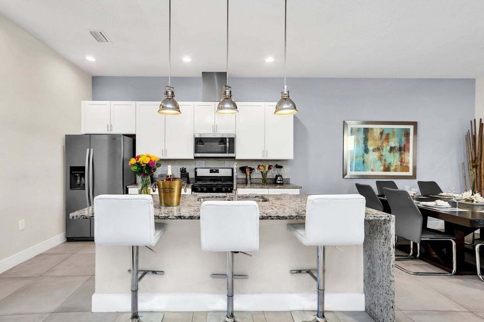 Townhome, Multiple Beds, Pool View (SMV112-2649-5-GS) | 5 bedrooms, individually decorated, individually furnished, bed sheets