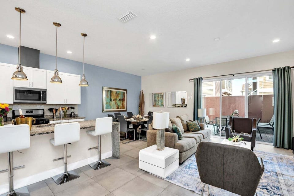 Townhome, Multiple Beds, Pool View (SMV112-2649-5-GS) | Interior