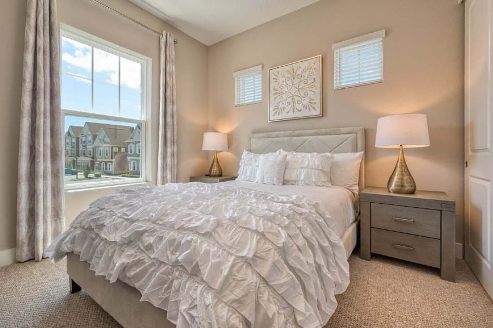 Room, Multiple Beds, Pool View (SMV154-7599-5-GS) | View from room
