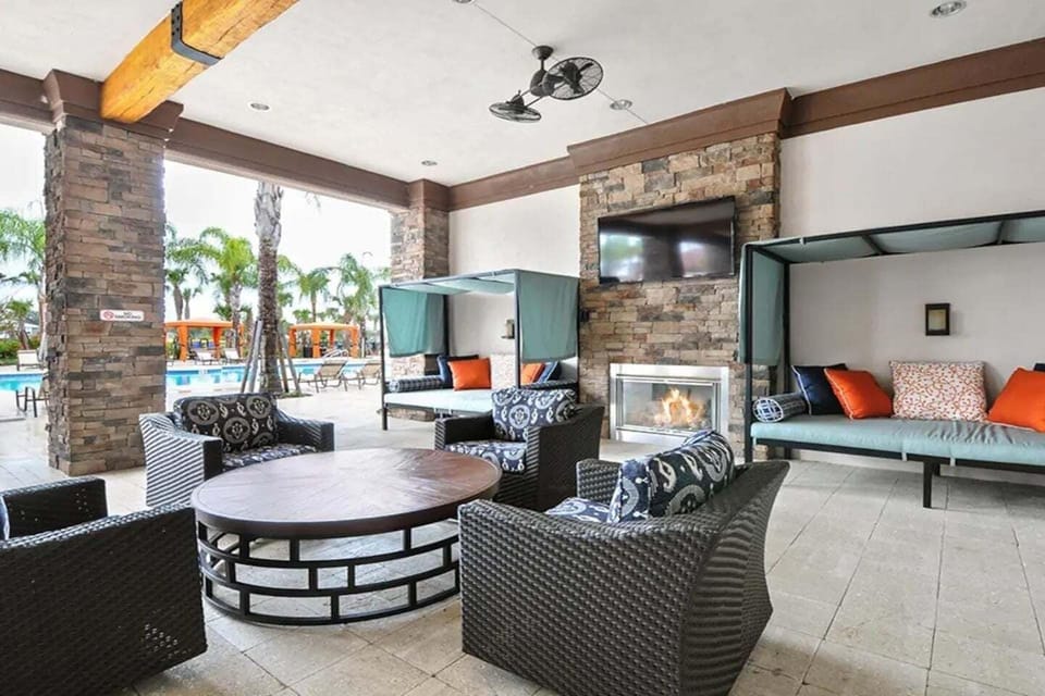 Townhome, Multiple Beds, Pool View (SOL101-4655-5-GP) | Living area