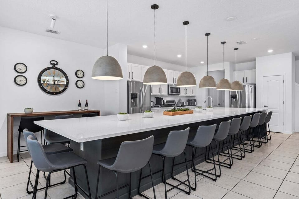 House, Multiple Beds, Pool Access, Pool View (VPR104-2481-15-GP) | Private kitchen