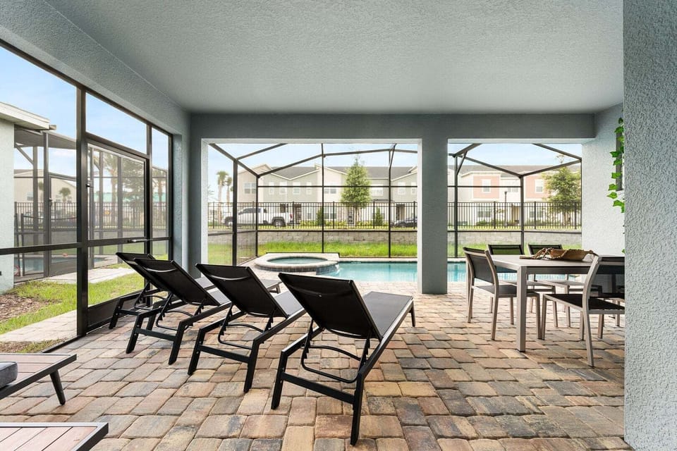 House, Multiple Beds, Pool View (SLA105-2354-6-GP) | View from room