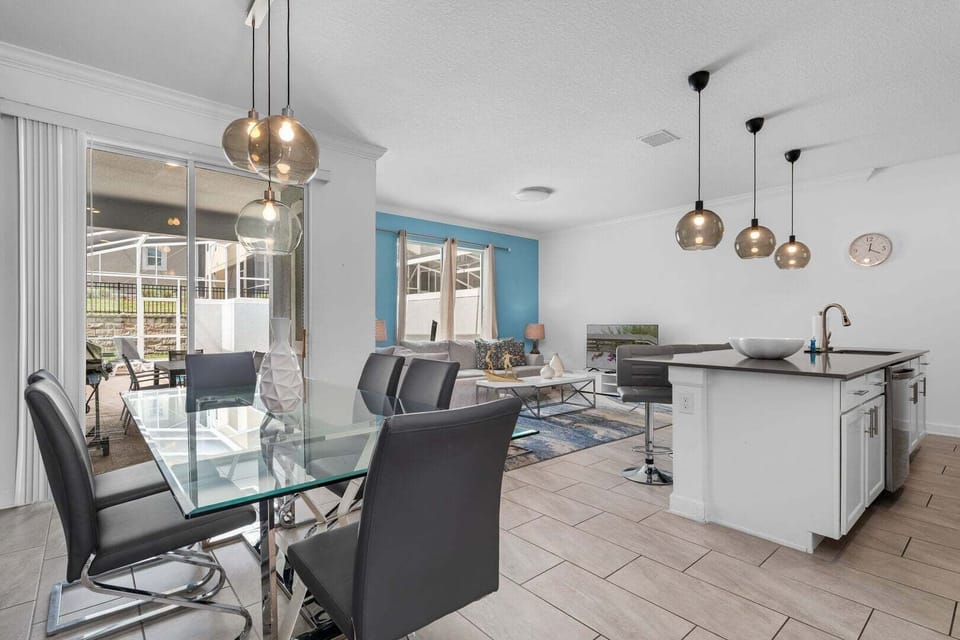 Townhome, Multiple Beds, Pool View (CHG109-1082-4-GP) | Interior