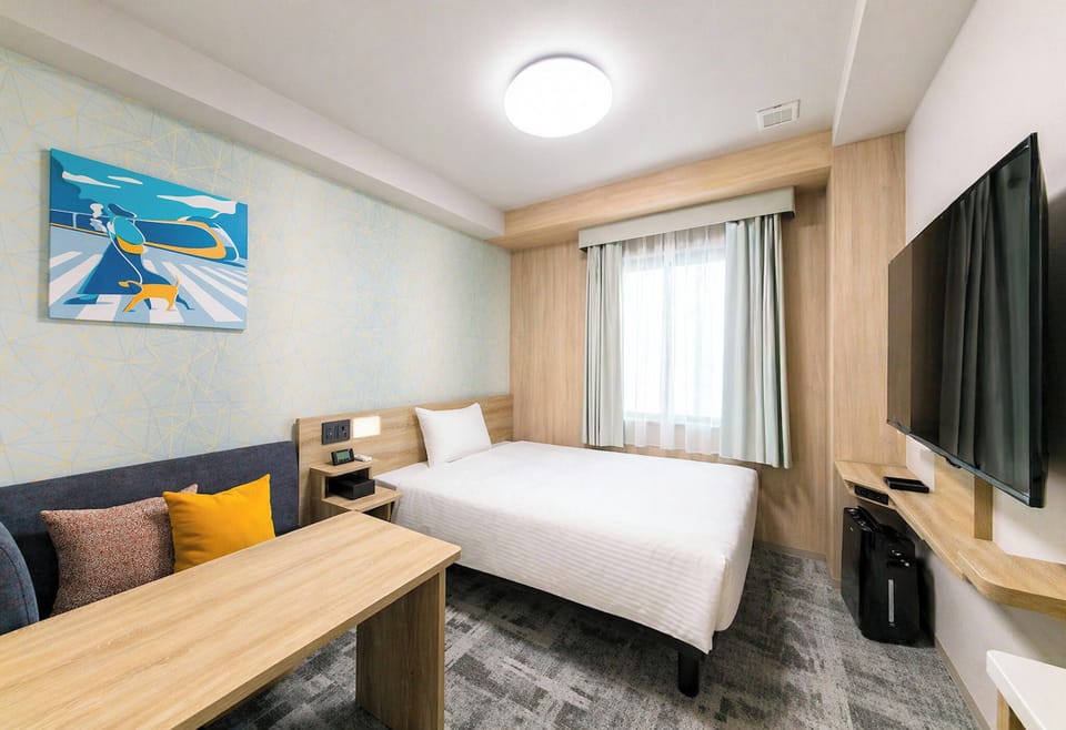 Basic Double Room, Non Smoking | Down comforters, desk, free WiFi, bed sheets