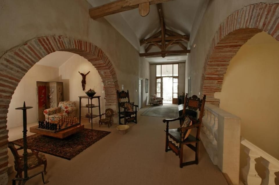 Le Manoir St Jean Hotel in Occitanie