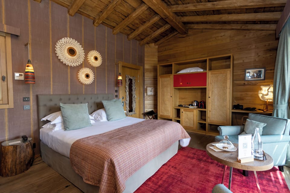 Deluxe Cabin, 1 Double Bed, Mountain View | Premium bedding, pillowtop beds, minibar, in-room safe