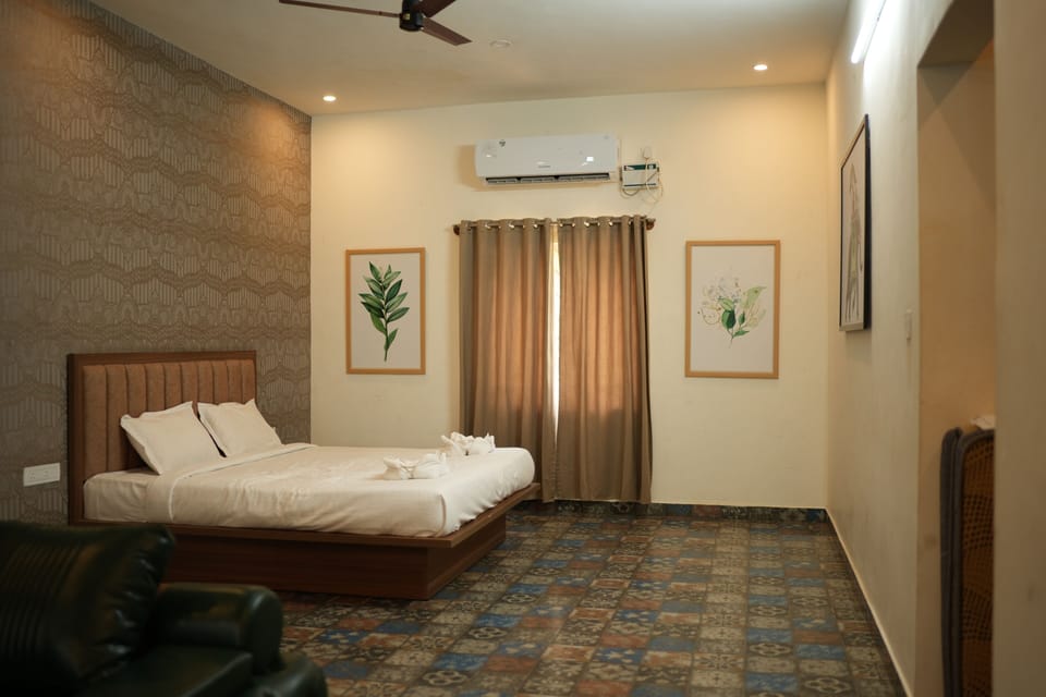 Family Suite | Desk, laptop workspace, WiFi (free)
