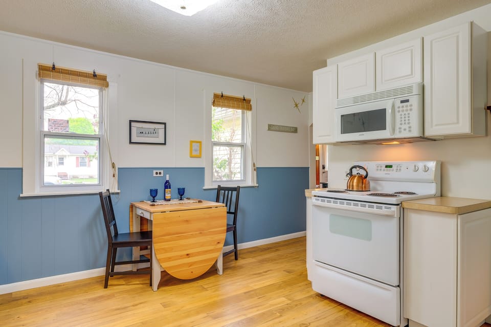 House (2 Bedrooms) | Interior