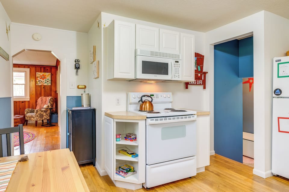 House (2 Bedrooms) | Interior