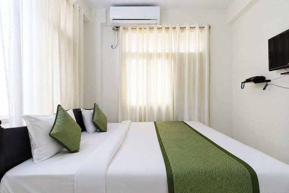 Double Room, Non Smoking | Desk, WiFi (free)