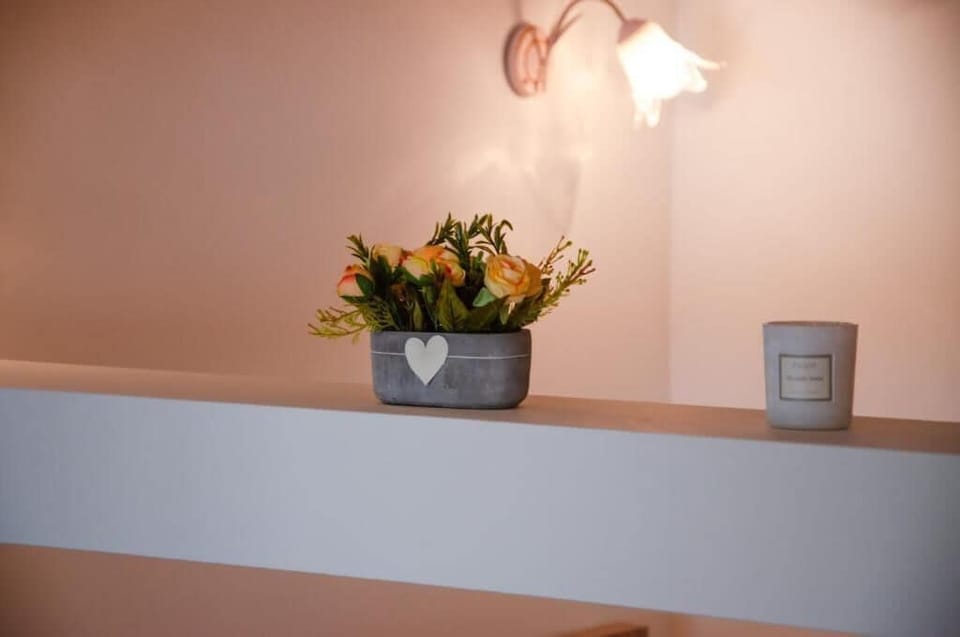 Comfort Studio, Patio | Interior detail