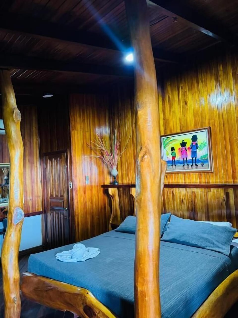 Deluxe Suite, Balcony, Sea View | In-room safe, blackout drapes, WiFi (free), bed sheets