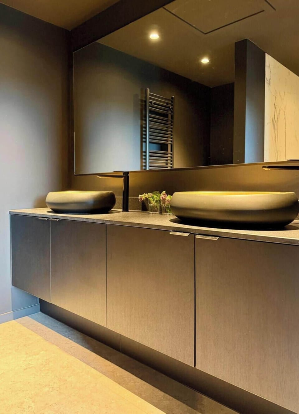 House | Bathroom