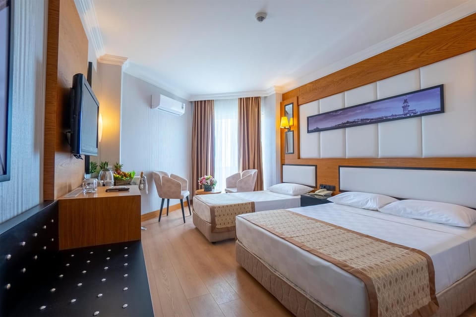 Free minibar, in-room safe, desk, laptop workspace