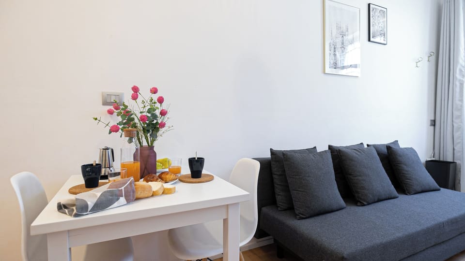 Apartment (1 Bedroom) | Interior