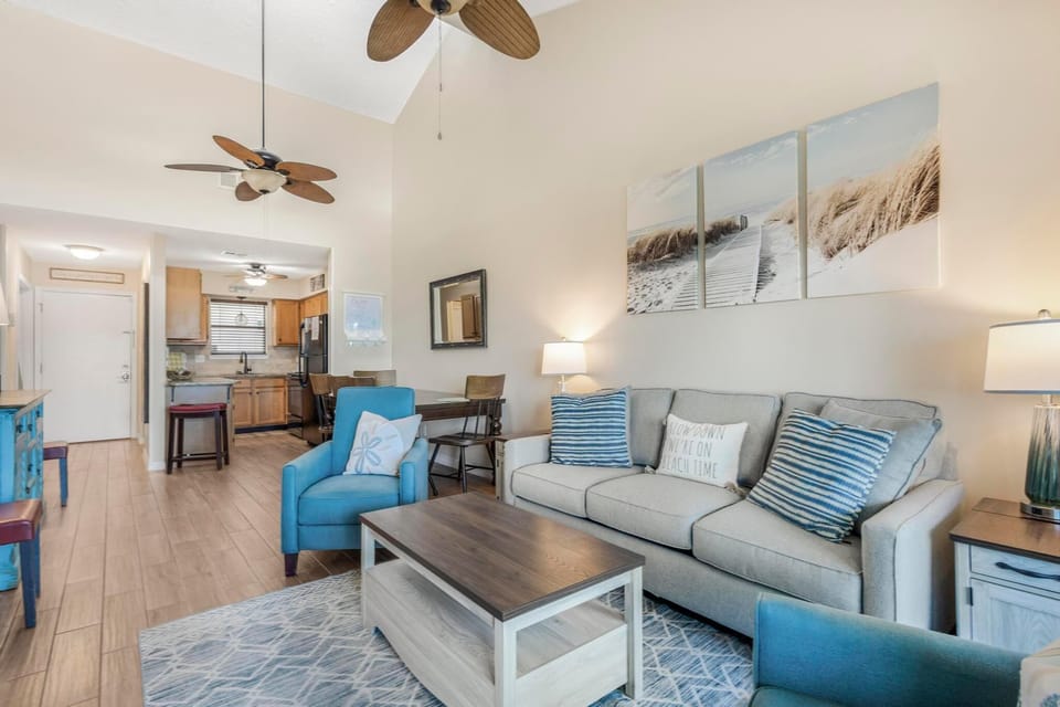 Condo, Multiple Beds (The Landing 102) | Living area