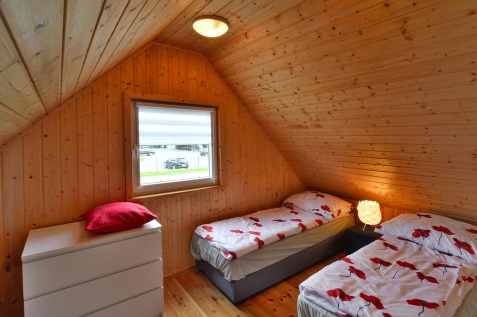 House | 2 bedrooms, individually furnished, bed sheets
