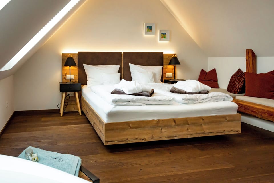 Comfort Apartment, 1 King Bed with Sofa bed, Non Smoking, Garden View | Free WiFi