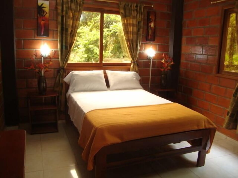 Executive Double Room | In-room safe, desk, WiFi (free)