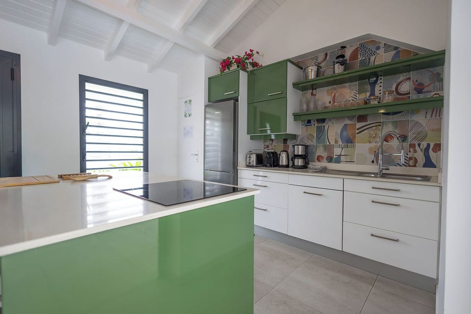Grand Villa, 3 Bedrooms, Bathtub | Private kitchen | Espresso maker, coffee/tea maker, microwave, stovetop