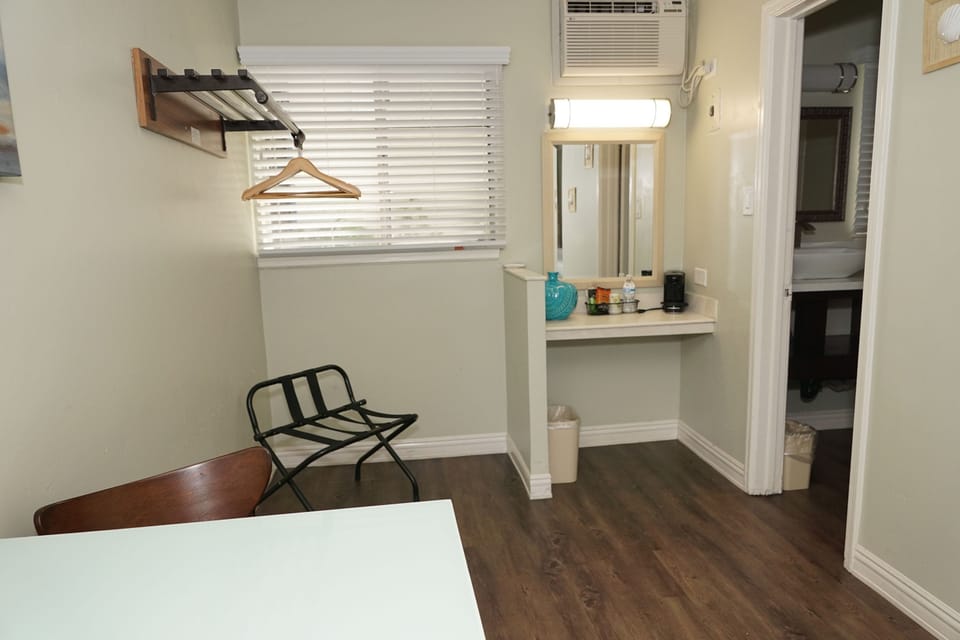 In-room safe, desk, iron/ironing board, free WiFi