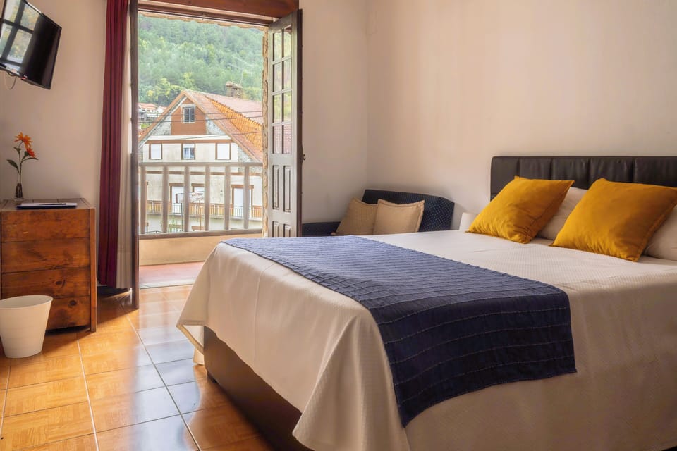 Double Room, Balcony, Mountain View | In-room safe, free WiFi