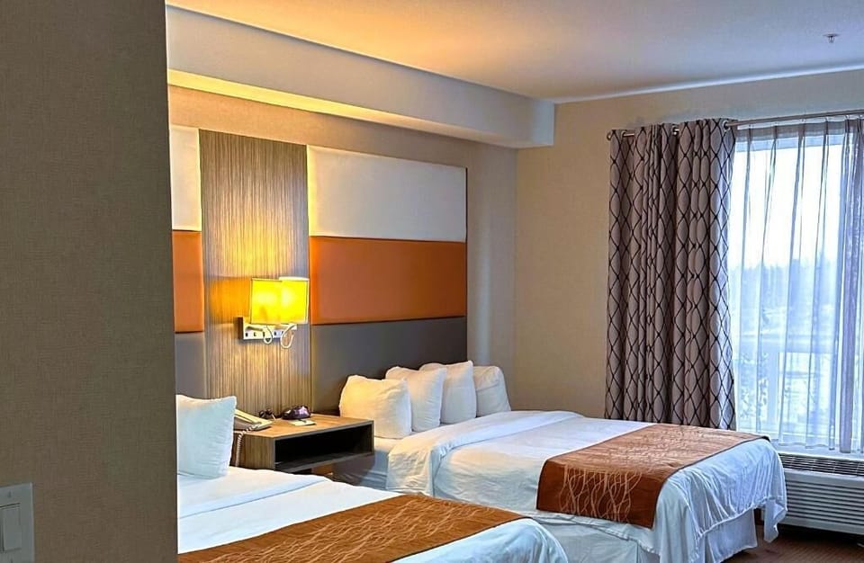 Blackout drapes, soundproofing, iron/ironing board, free WiFi