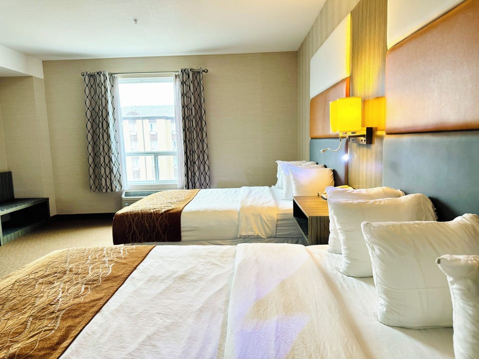 Double Room, 2 Queen Beds, Non Smoking | Blackout drapes, soundproofing, iron/ironing board, free WiFi