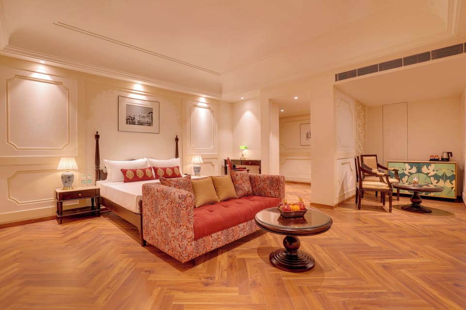 Studio Suite | Living area