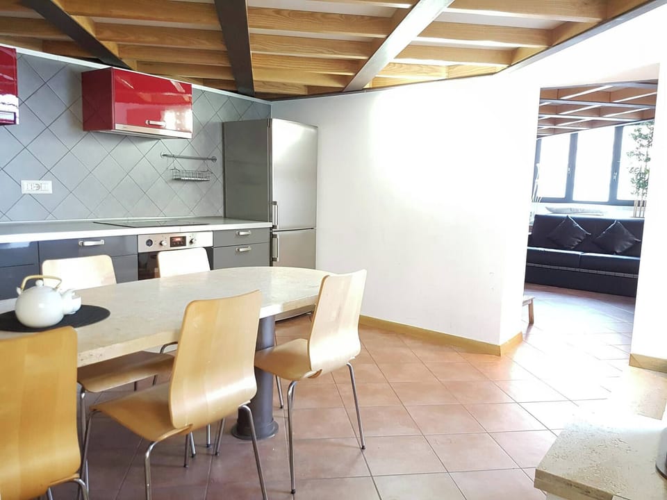 Apartment, 2 Bedrooms, Accessible, Smoking | Dining
