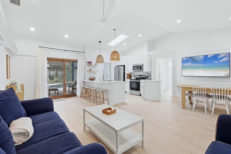 House, 3 Bedrooms | Living area | Smart TV