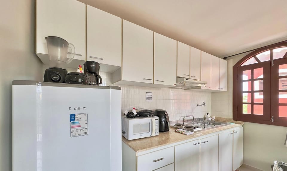 Basic Apartment | Private kitchen | Cookware/dishes/utensils