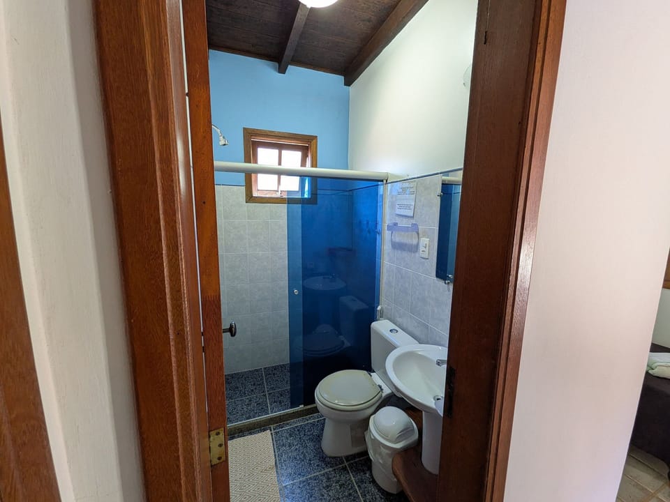 Suite, Multiple Beds, Sea View | Bathroom | Shower, rainfall showerhead, hair dryer, towels