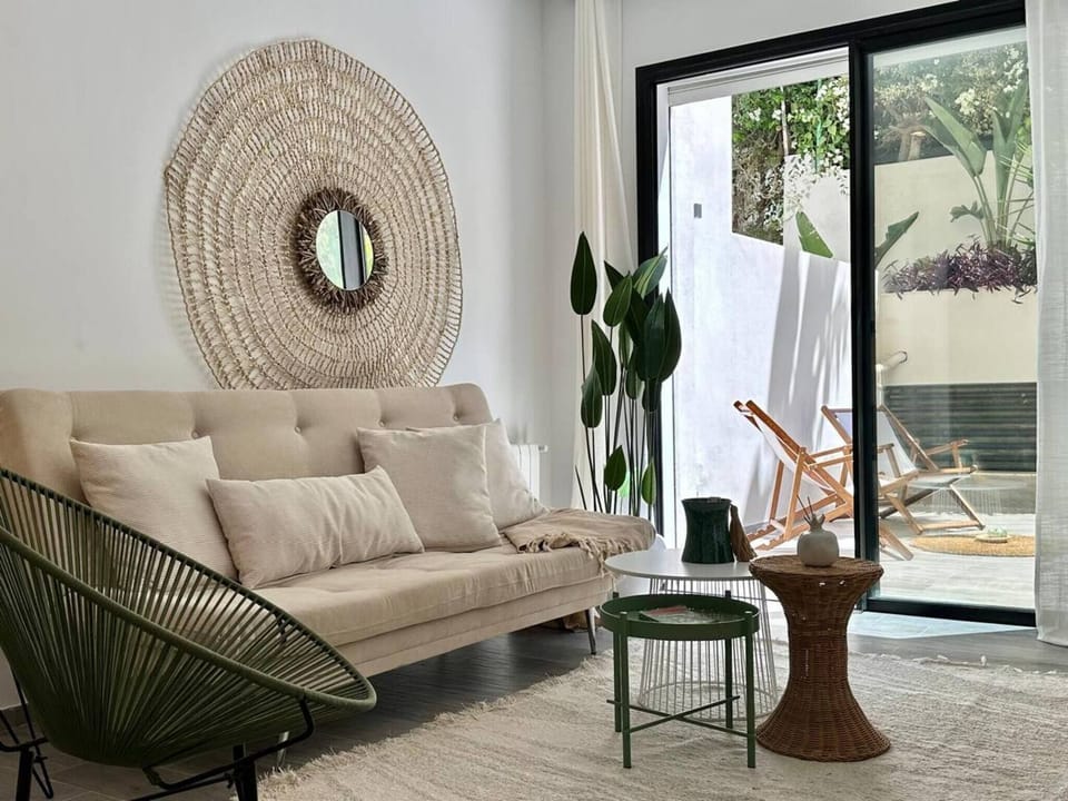 Apartment, 1 Bedroom, Terrace | Living area