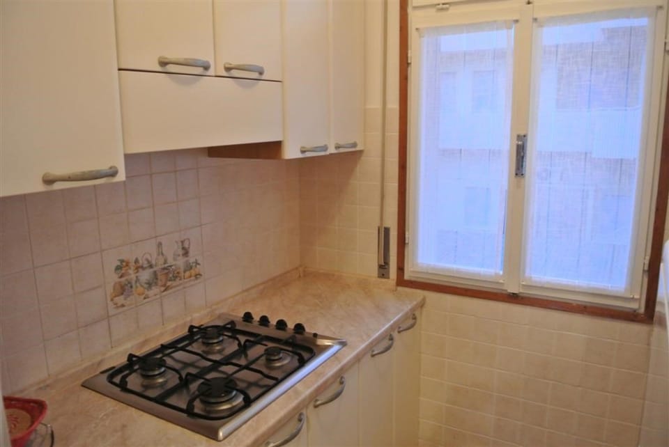 Apartment, 2 Bedrooms, Balcony, City View | Interior