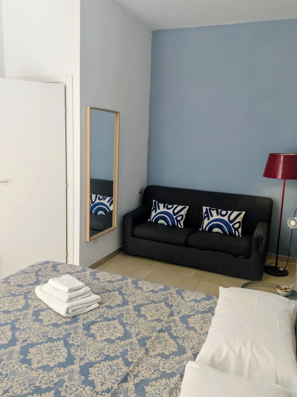 Family Suite, Kitchen, City View | Frette Italian sheets, premium bedding, down comforters