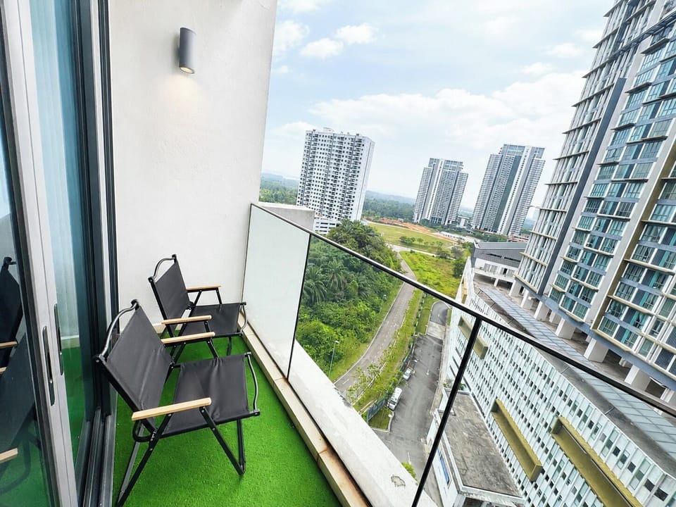 Family Apartment, Balcony, Park View | Blackout drapes, iron/ironing board, WiFi (free)