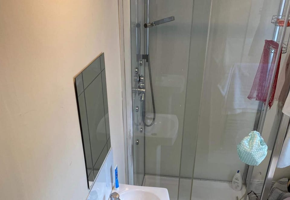 Separate tub and shower, deep soaking tub