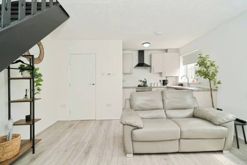 House, 2 Bedrooms | Living room