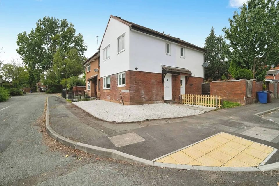 House, 2 Bedrooms | Exterior