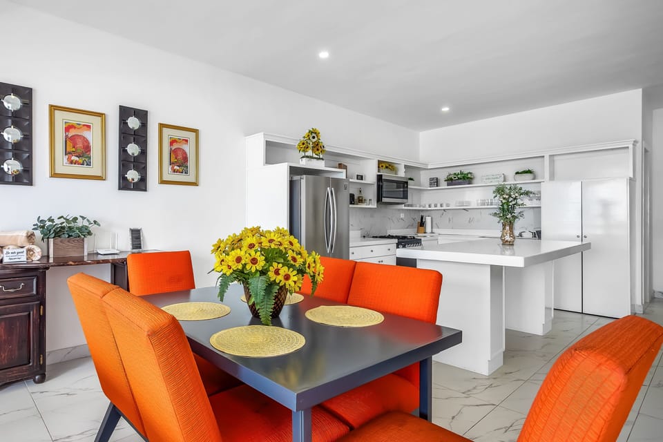 Villa, Multiple Beds, Kitchen, Partial Ocean View (Casa Arcilla 18 - Playa Arcangel) | Dining