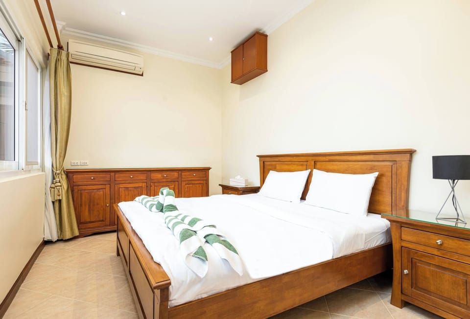 Villa, 4 Bedrooms, Private Pool, Pool View | 5 bedrooms