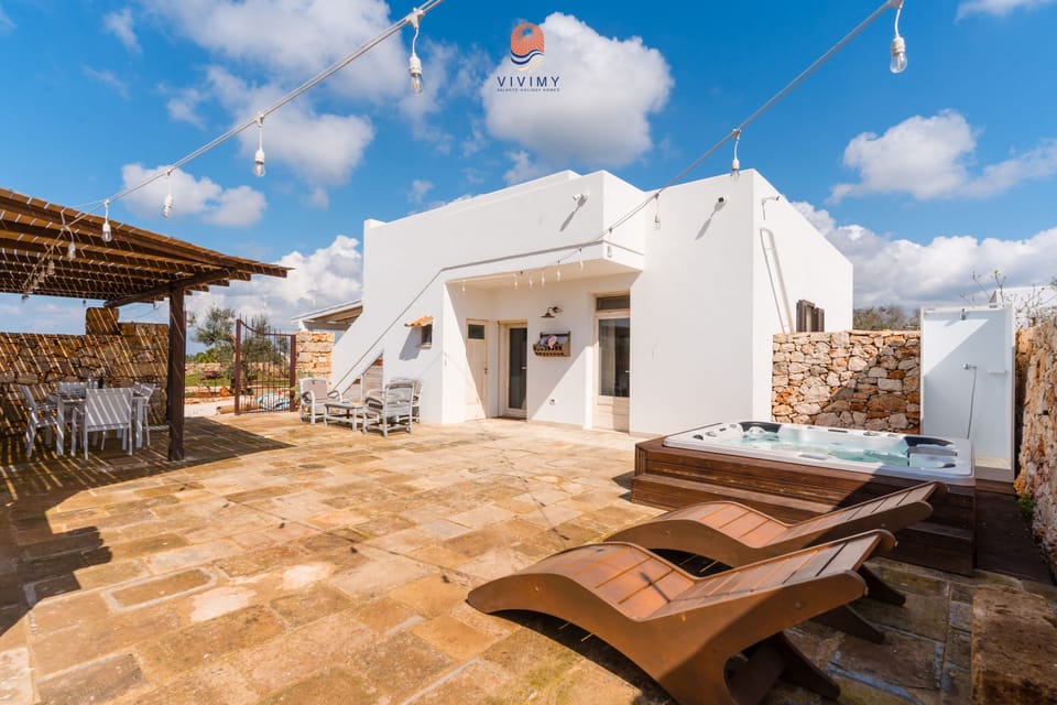 Deluxe Villa, Patio, Garden View | Terrace/patio