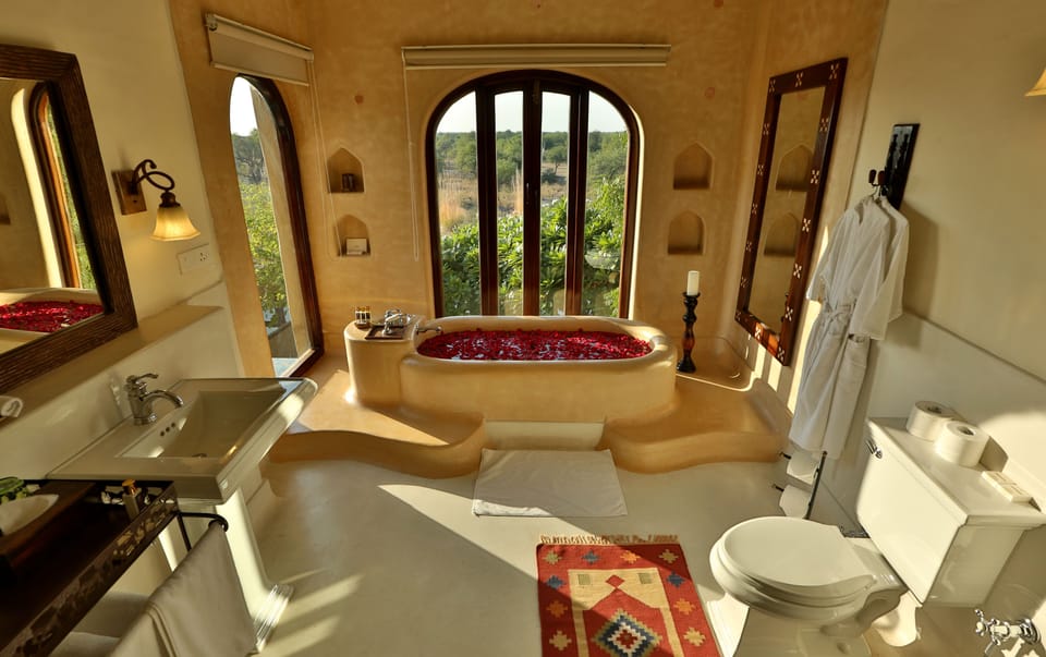 Deep soaking tub, free toiletries, hair dryer, bathrobes