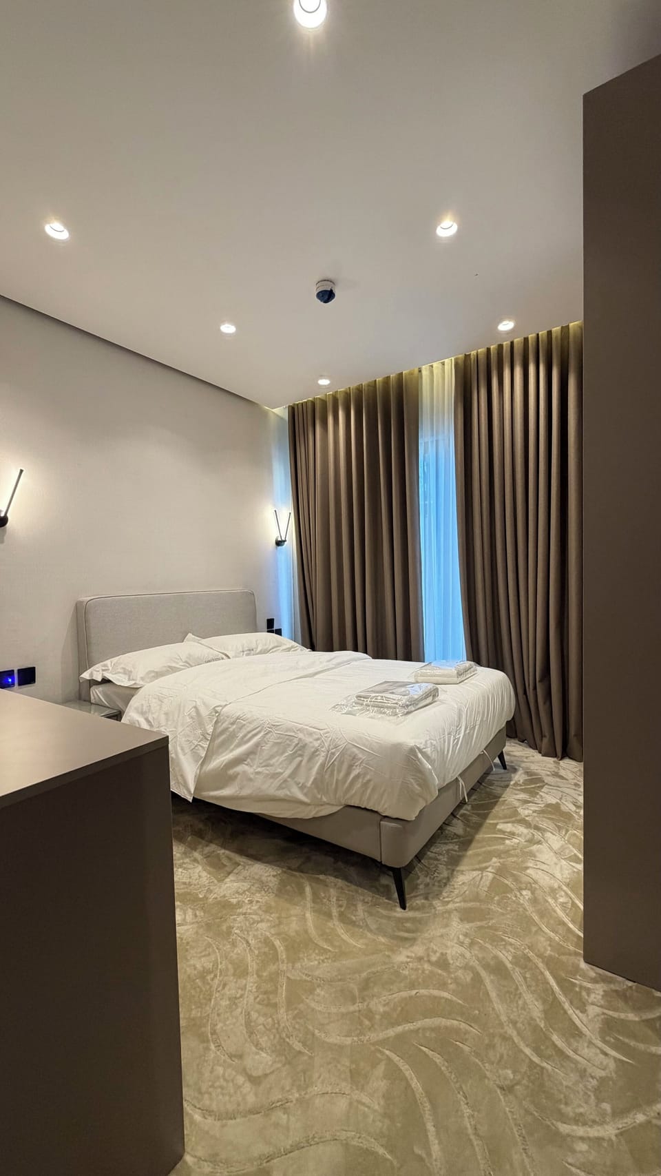 Apartment, 2 Bedrooms, Accessible, Smoking | 2 bedrooms
