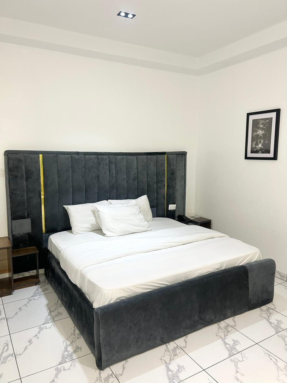 Superior Single Room | Desk, laptop workspace, free WiFi