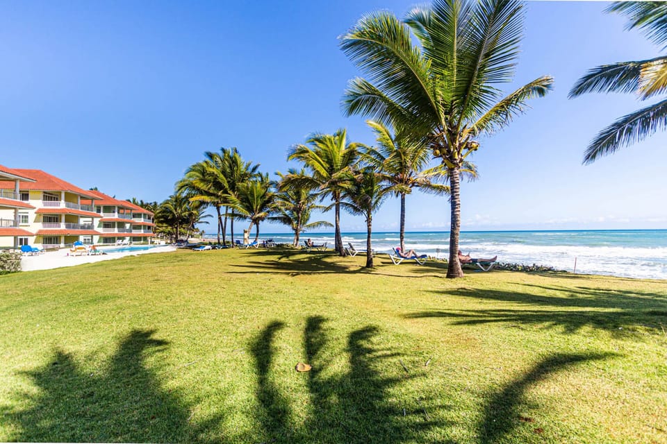 Apartment, 1 Bedroom, Balcony, Ocean View | Property grounds